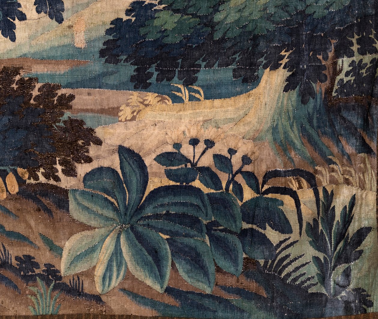 Parochiekerk (Sint-Walburgakerk). Vlaams wandtapijt "Verdure". Oudenaarde. Eind 17e-begin 18e eeuw. door Flemish School