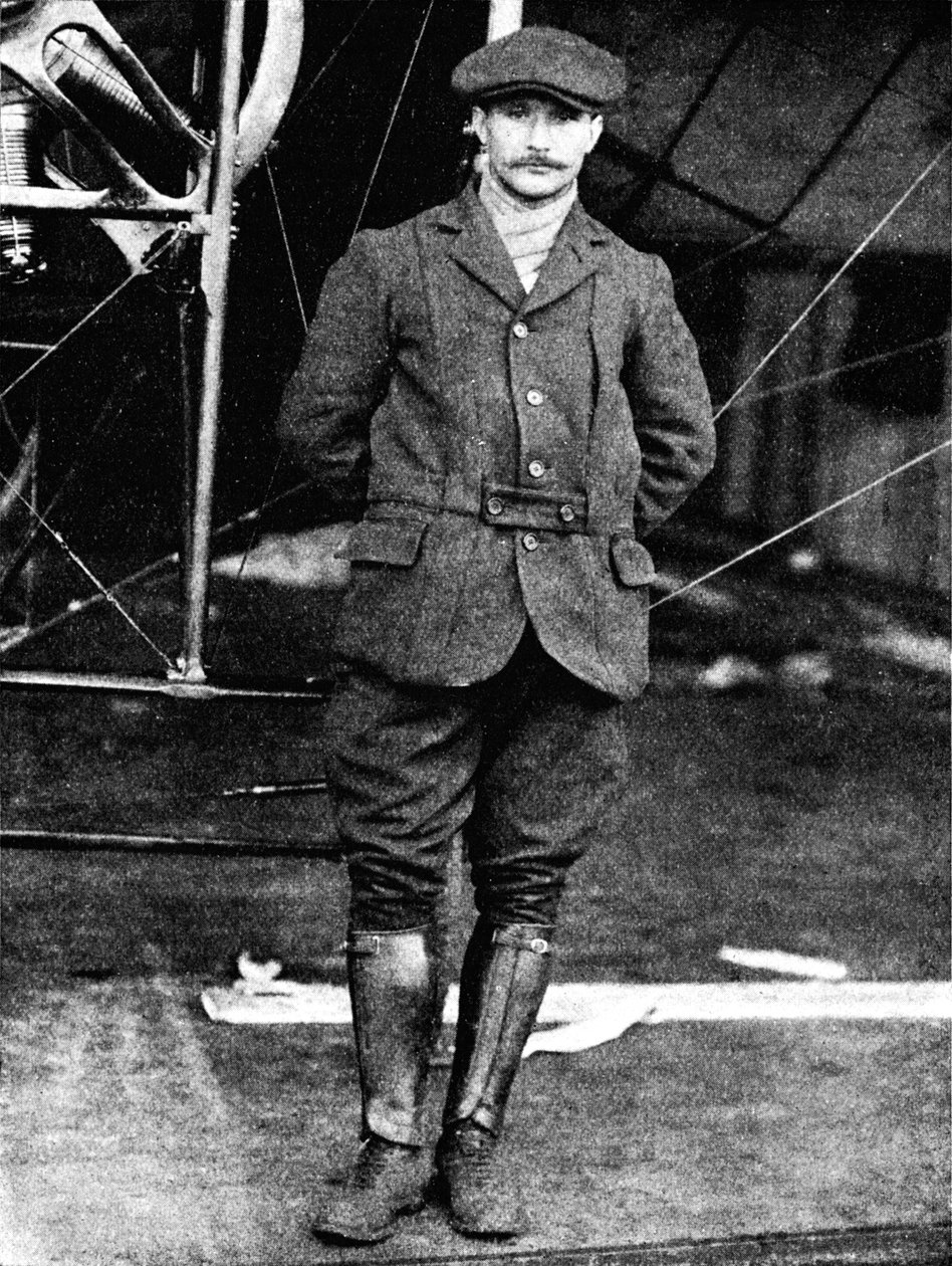Henri Salmet, de grote Bleriot-piloot, in Hendon, Londen, 1912 1933 door Flight Photo