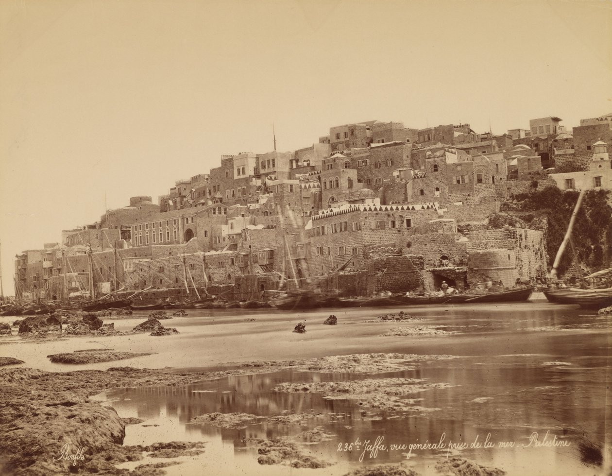 Jaffa, algemeen uitzicht vanaf de zee door Félix Bonfils