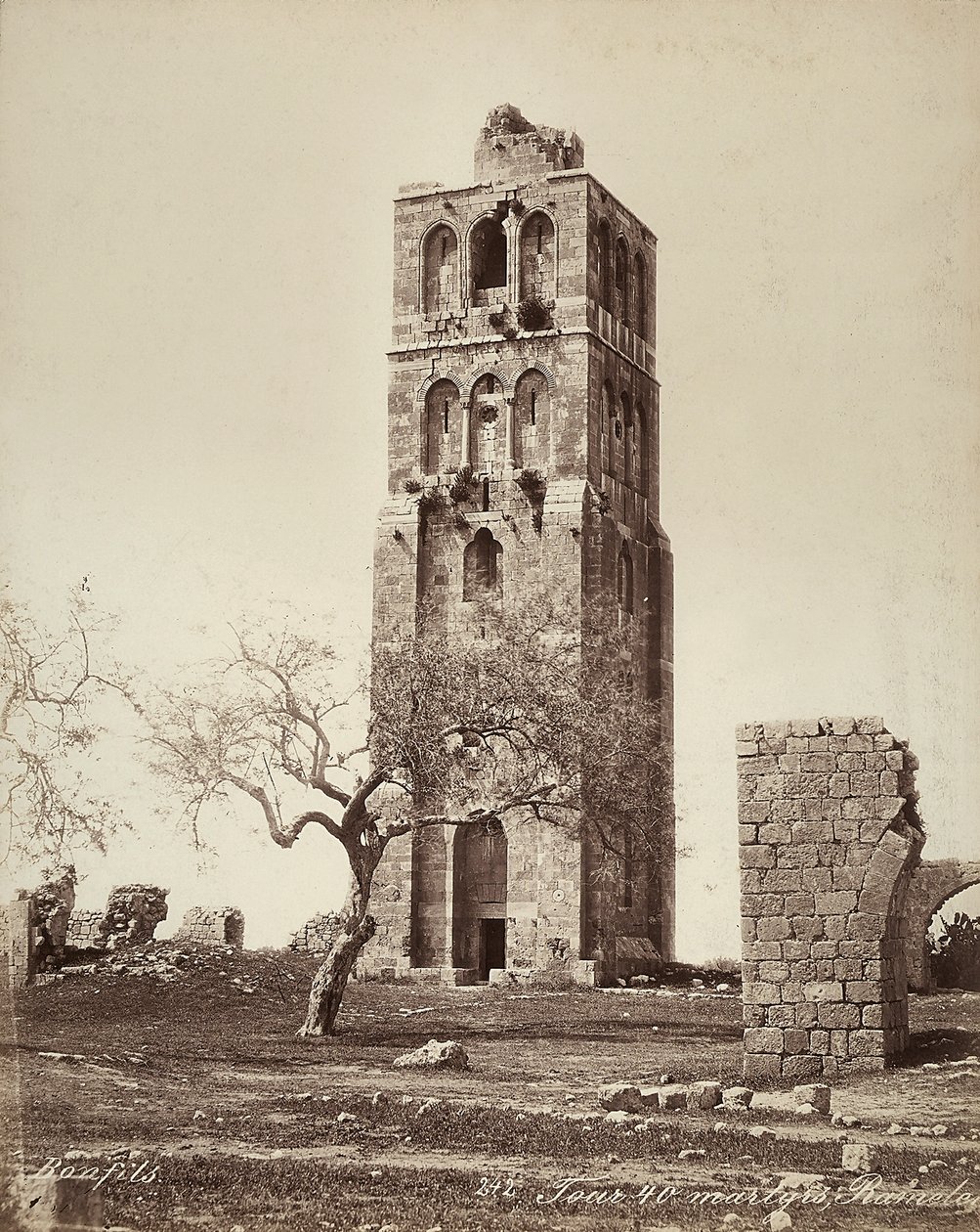 Uitzicht op de Toren van de Veertig Martelaren, in Israël door Félix Bonfils