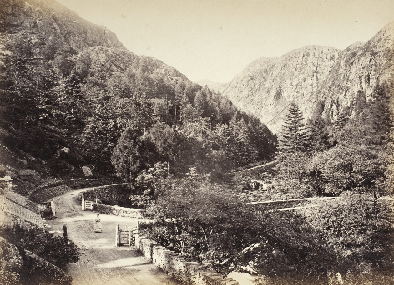 Beddgelert, pas van Aberglaslyn, vanaf de weg (515) door Francis Bedford