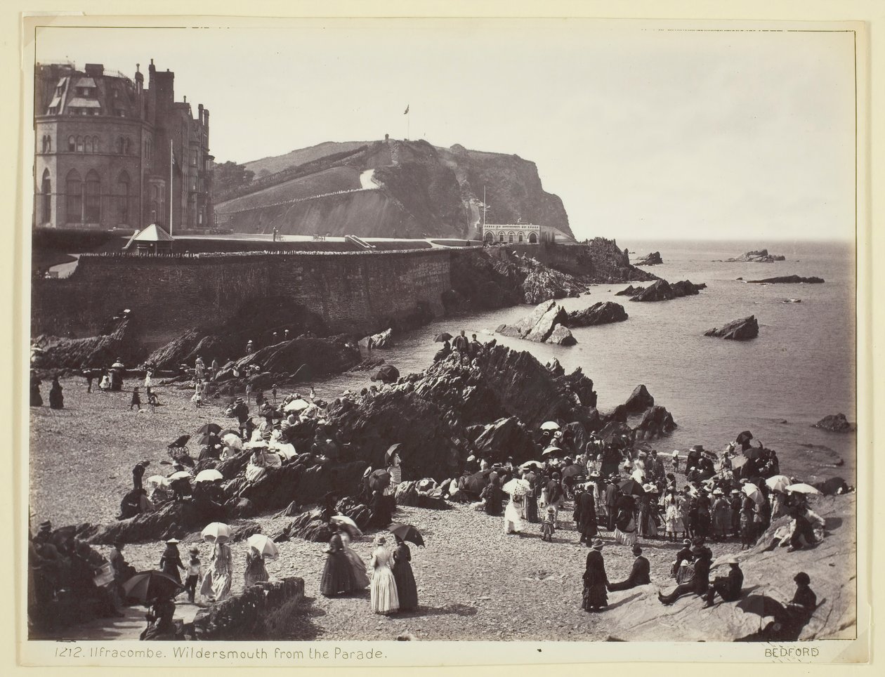 Ilfracombe, Wildersmouth vanaf de Parade, 1860-94 door Francis Bedford