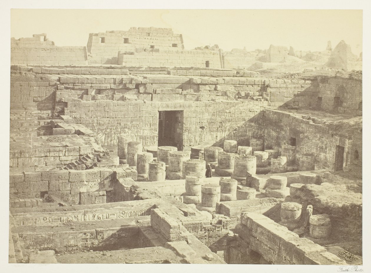 Nieuwe Opgraving bij Medinet-Haboo door Francis Frith