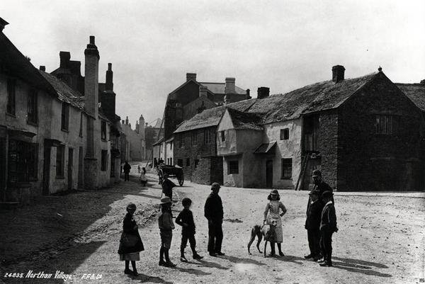 Northam Village, 1890 door Francis Frith