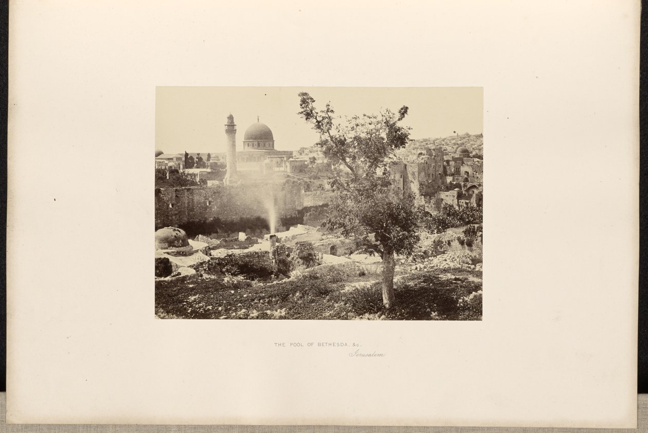 De poel van Bethesda, enz., Jeruzalem door Francis Frith