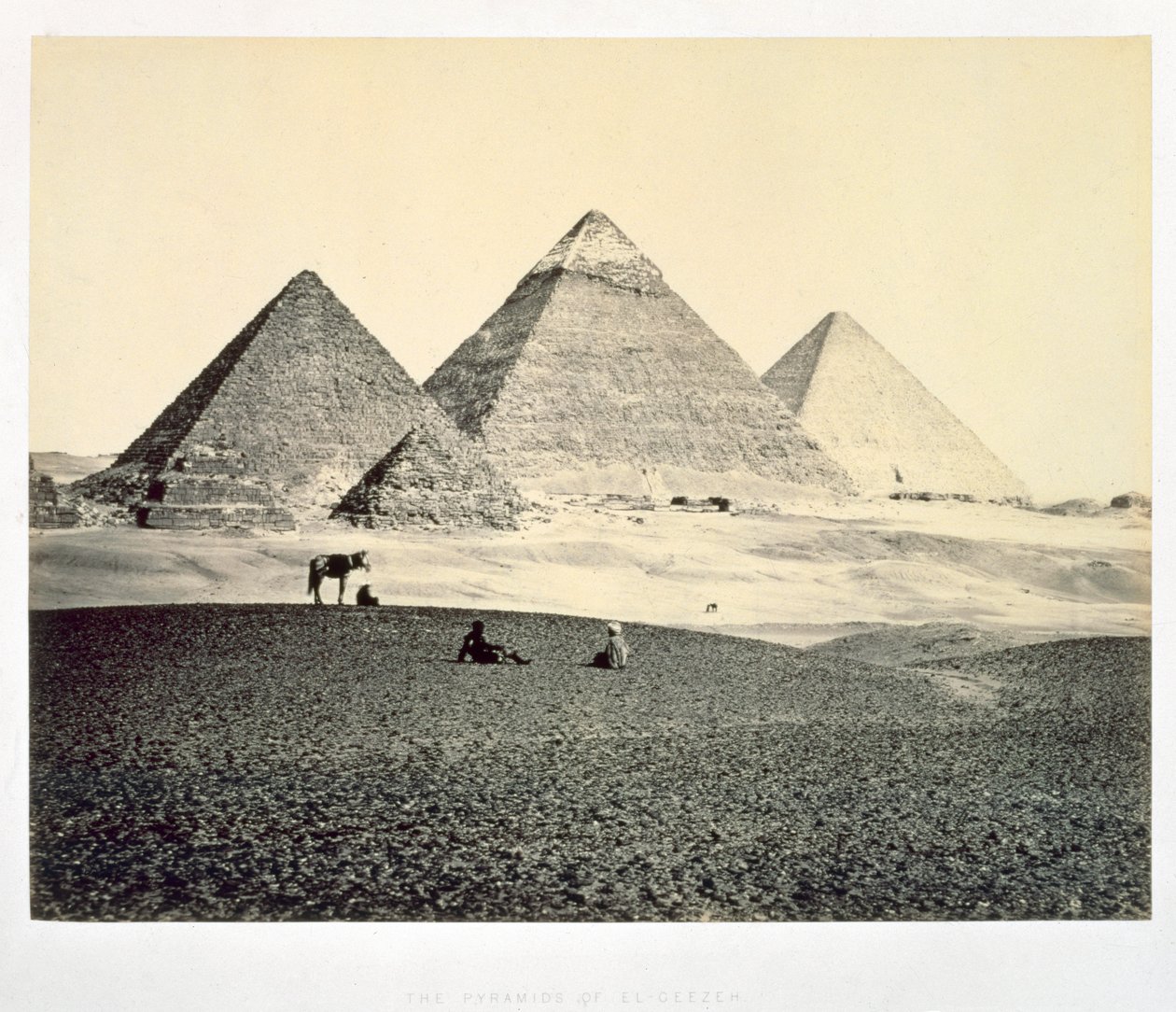 De piramides van El-Geezeh vanuit het zuidwesten, Egypte, 1858 door Francis Frith