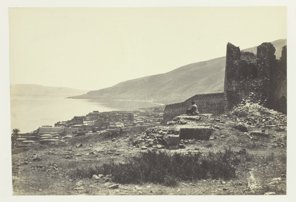 De stad en het meer van Tiberias, vanuit het noorden door Francis Frith