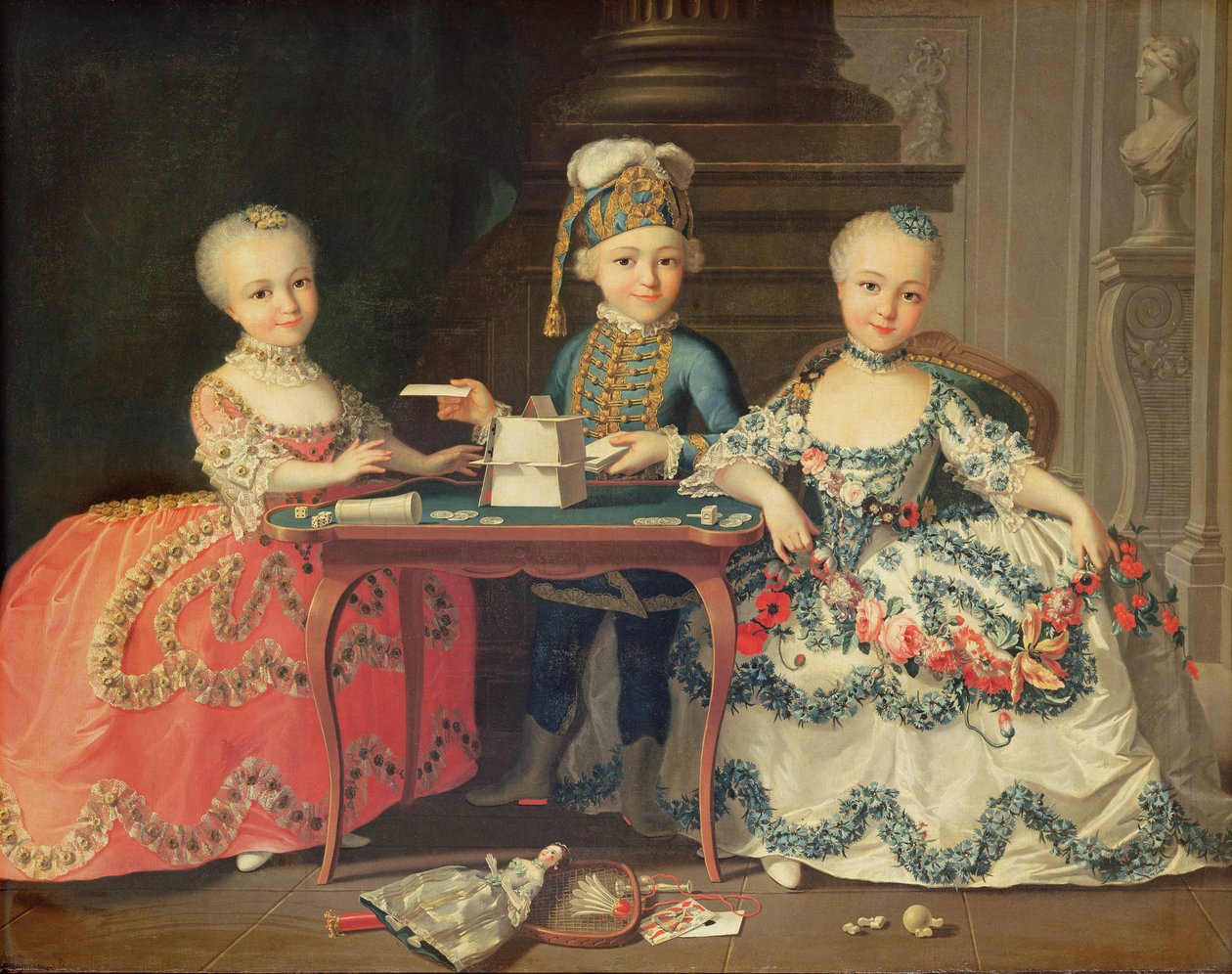 Groepsportret van een jongen en twee meisjes die een kaartenhuis bouwen met andere spellen op de tafel door Francois Hubert Drouais