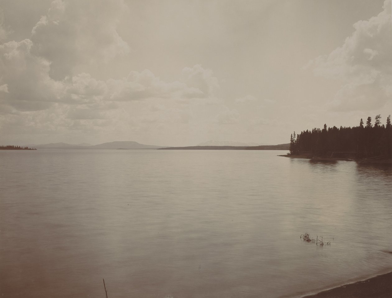Yellowstone Lake,jaren 1880 (foto) door Frank Jay Haynes
