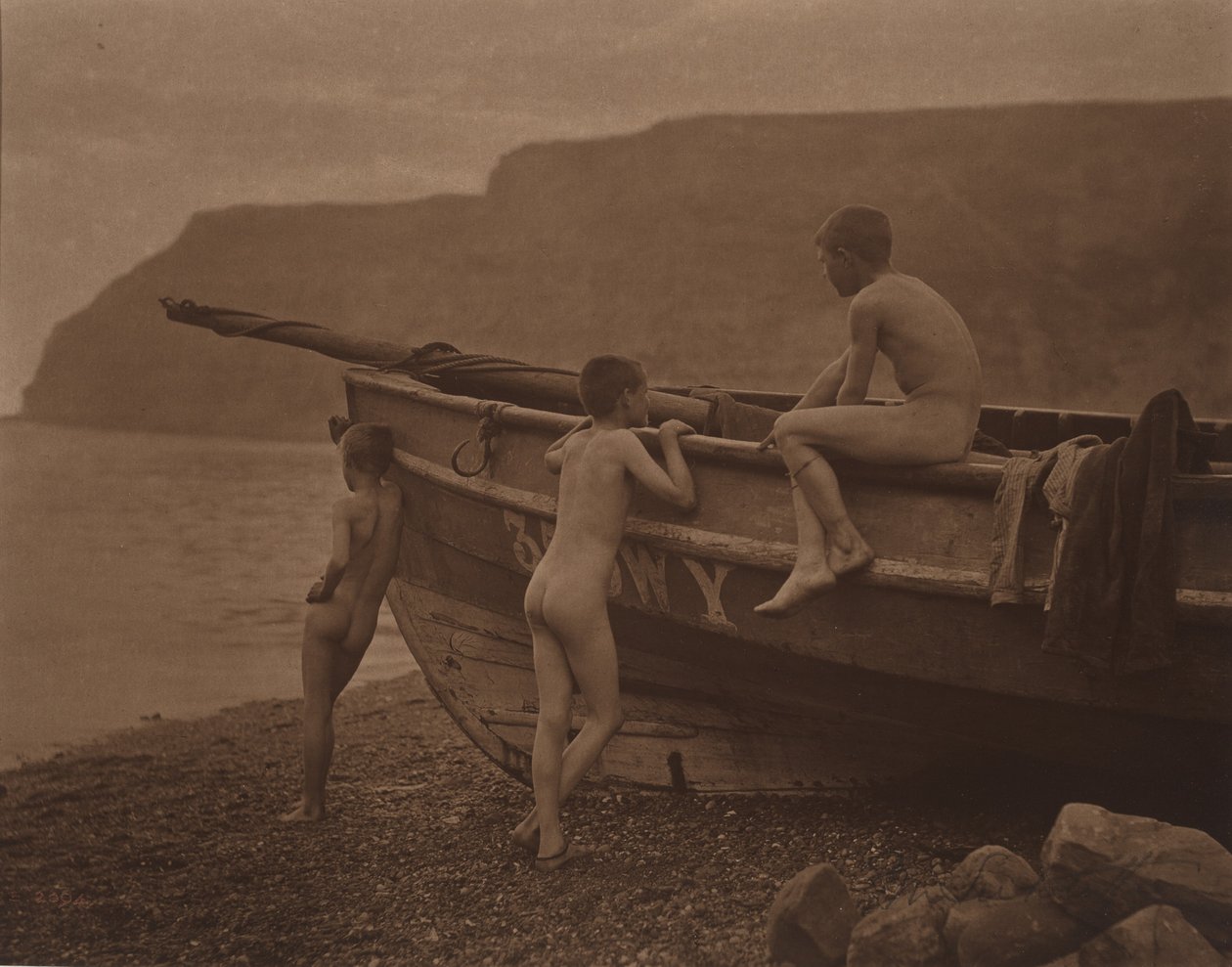 In Puris Naturalibus (In natuurlijke staat) door Frank Meadow Sutcliffe