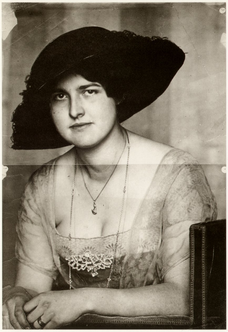 Maria met een donkere hoed door Franz Stuck Ritter von