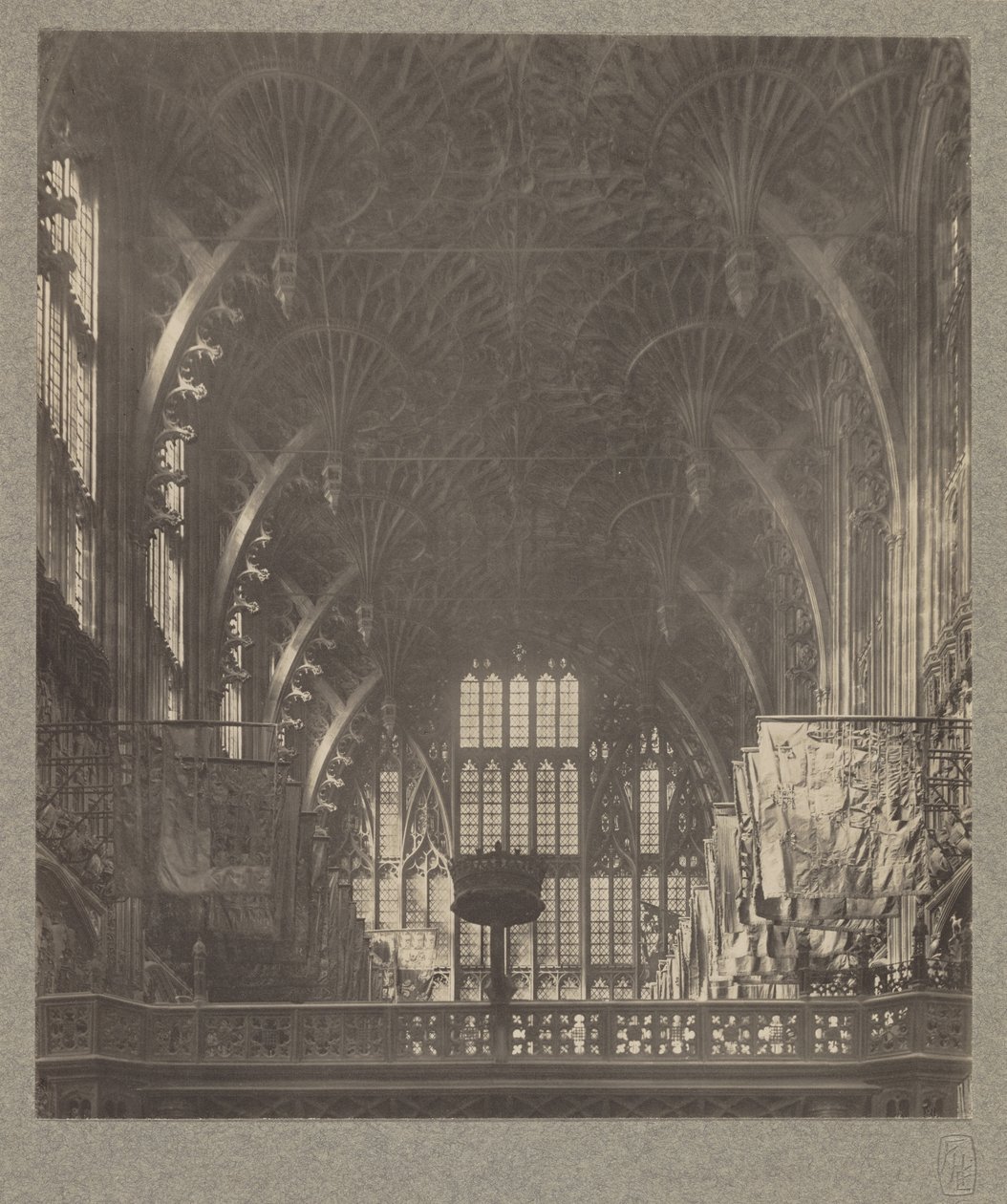 Kapel van Hendrik VII: dak met waaiergewelven door Frederick H. Evans