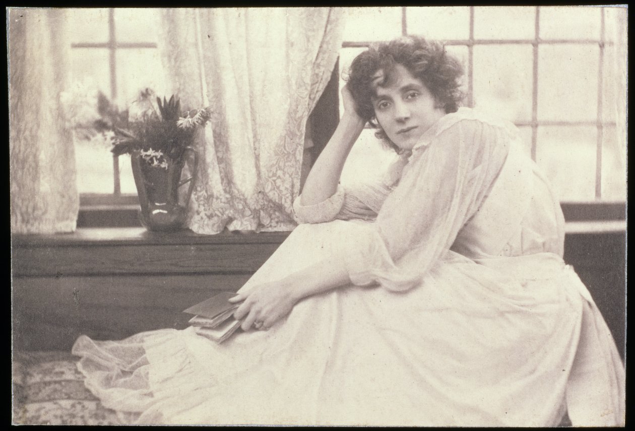 Portretfoto van Beatrice Stella Tanner (1865-1940) Mrs Patrick Campbell, door Frederick Hollyer (1837-1933) door Frederick Hollyer