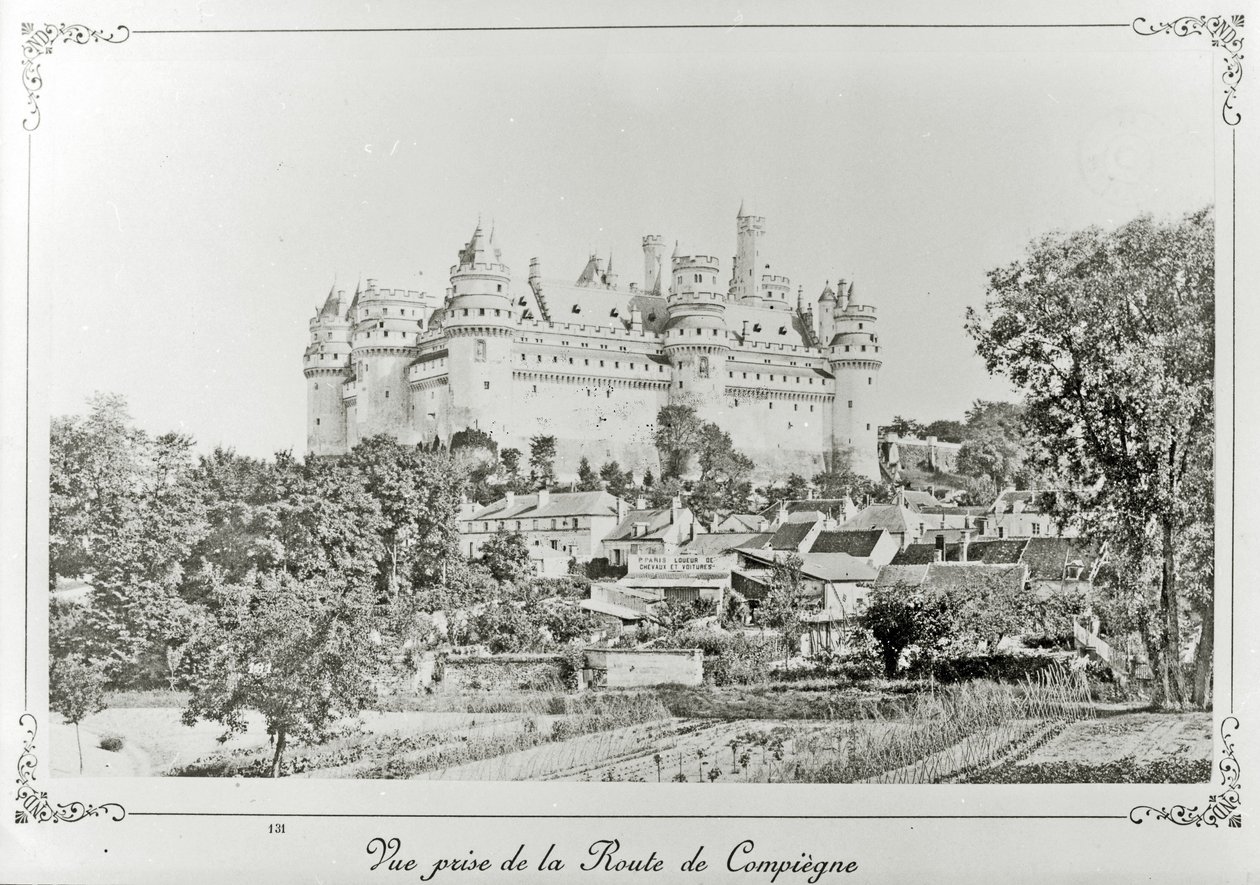 Château de Pierrefonds na de restauratie door Viollet-le-Duc door French Photographer