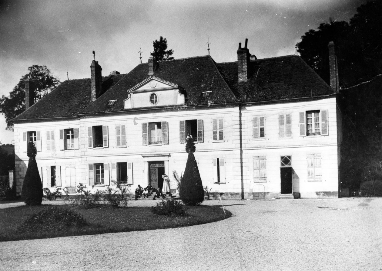 Gevel van het Relais, het huis van de Natansons in Villeneuve sur Yonne door French Photographer
