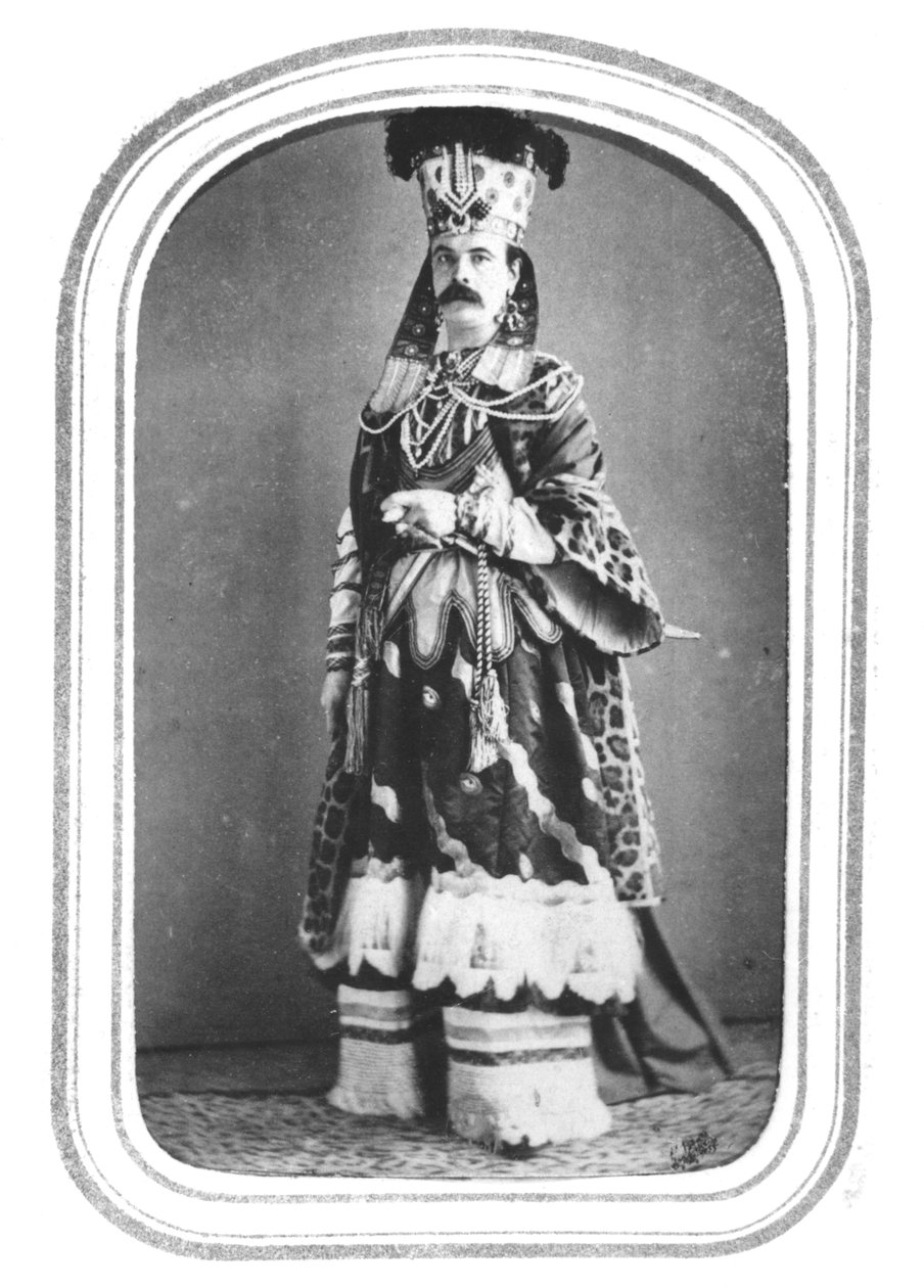 Visitekaartje van Charles Frederick Worth (1825-95) in kostuum, c. 1860 door French Photographer