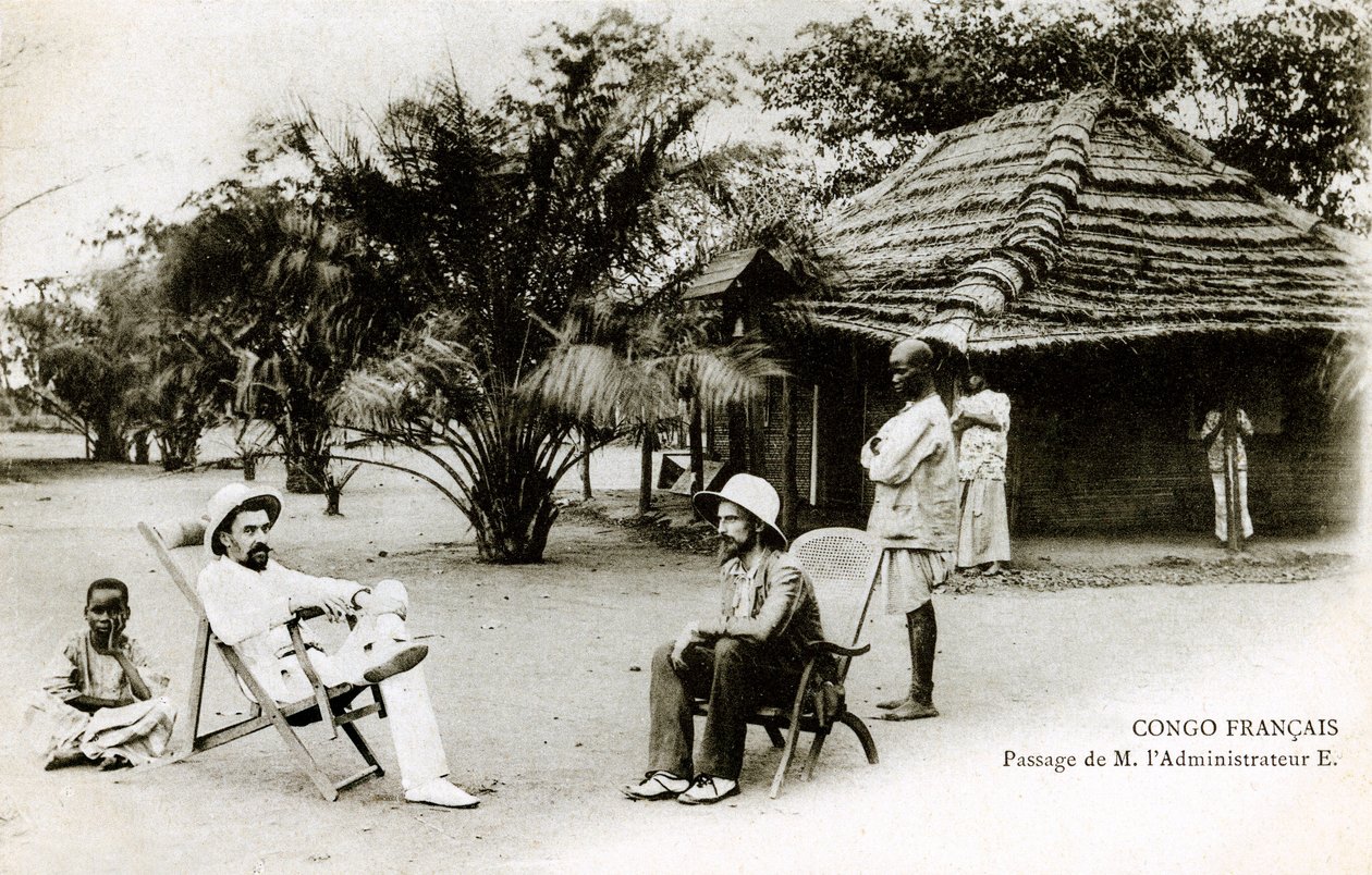 Brazzaville (Frans Equatoriaal Afrika - A.E.F.) Frans Congo: passage door de heer De administrator E. begin 20e eeuw (zwart-wit foto) door French Photographer
