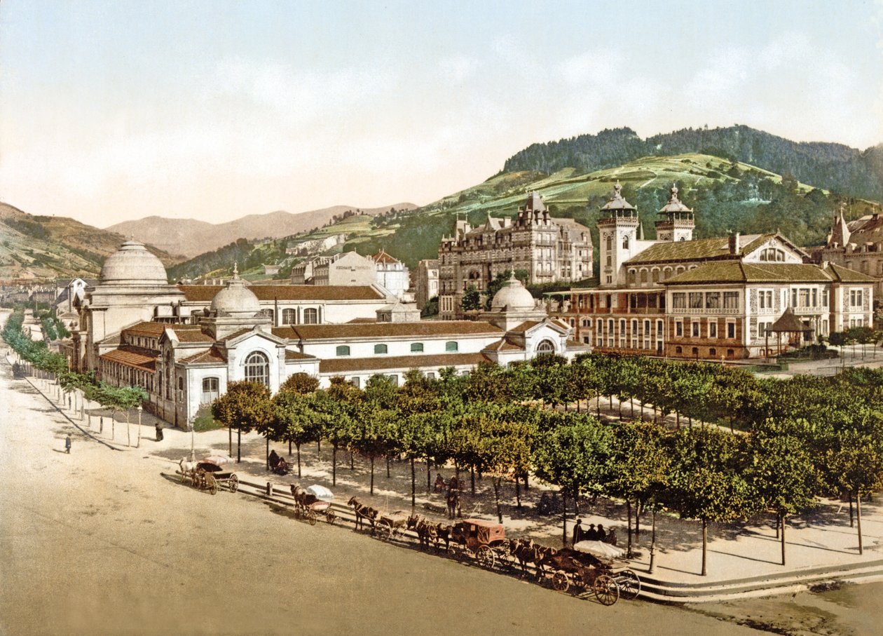 Casino en baden, La Bourboule, Frankrijk, gepubliceerd 1890-1900 door French Photographer