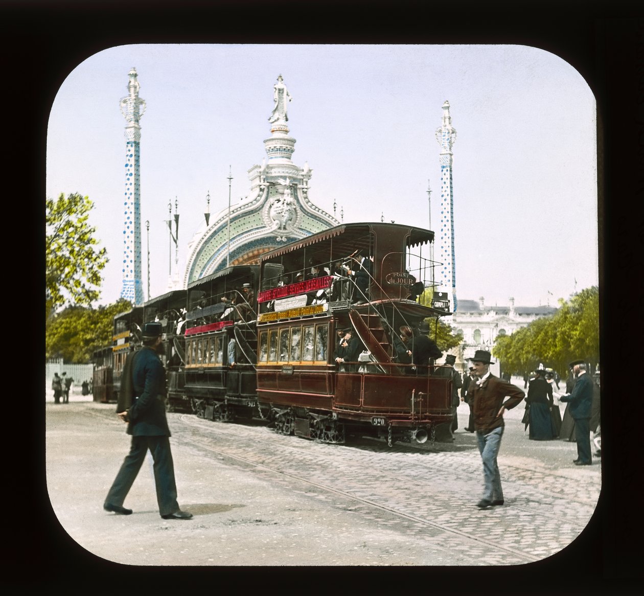 Parijs Expositie: hoofdingang, 1900 door French Photographer