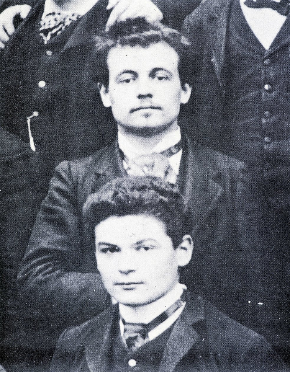 Portret: Alfred Jarry (1873 -1907) en Fargue (1876 - 1947) op het Lycée Henri IV, Parijs - foto door French Photographer