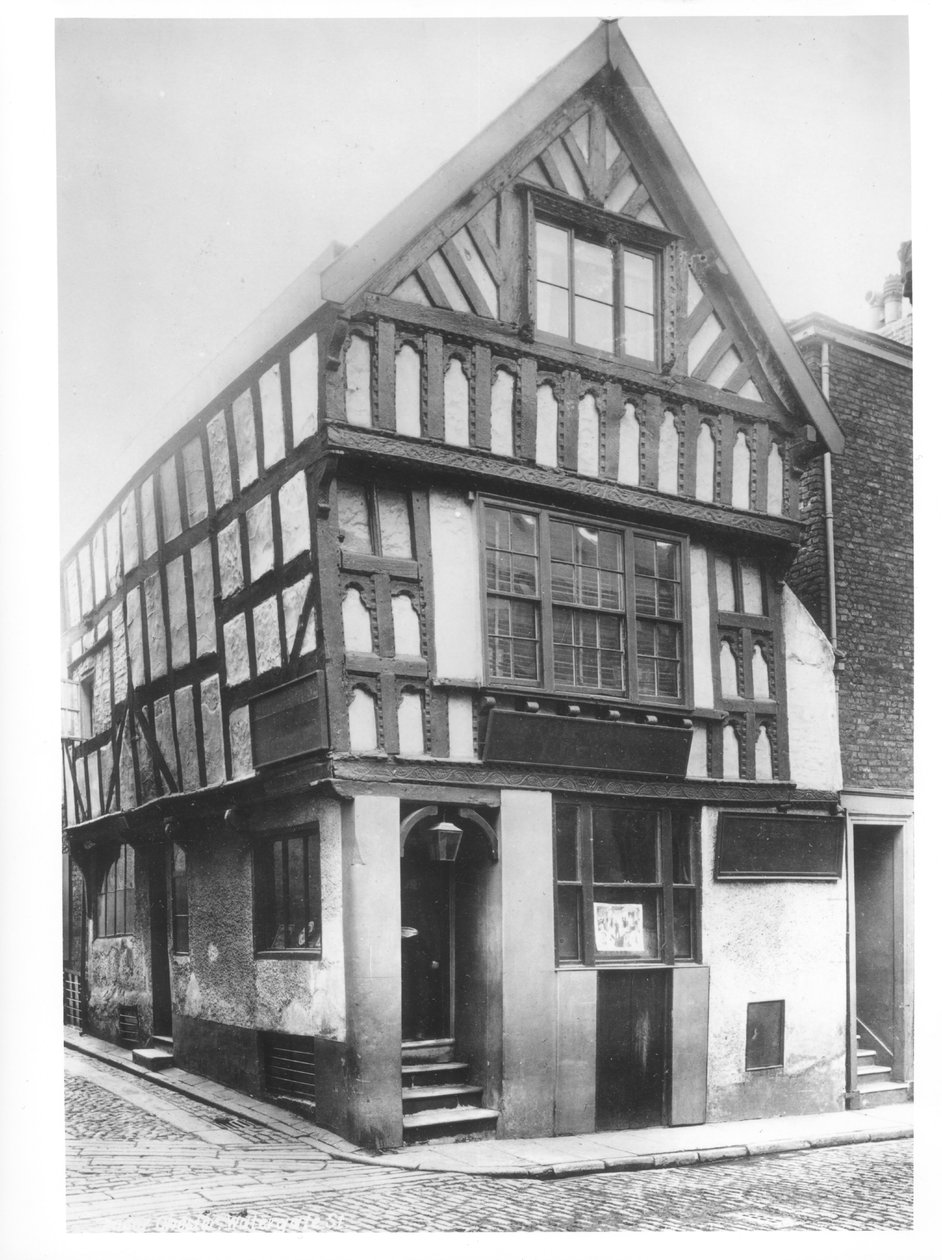 Het huis in Bournville, ca. 1900 door French Photographer