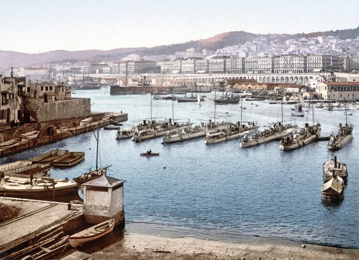 Uitzicht op de Haven van Algiers vanaf het Admiraalshuis, gepubliceerd 1900 door French Photographer
