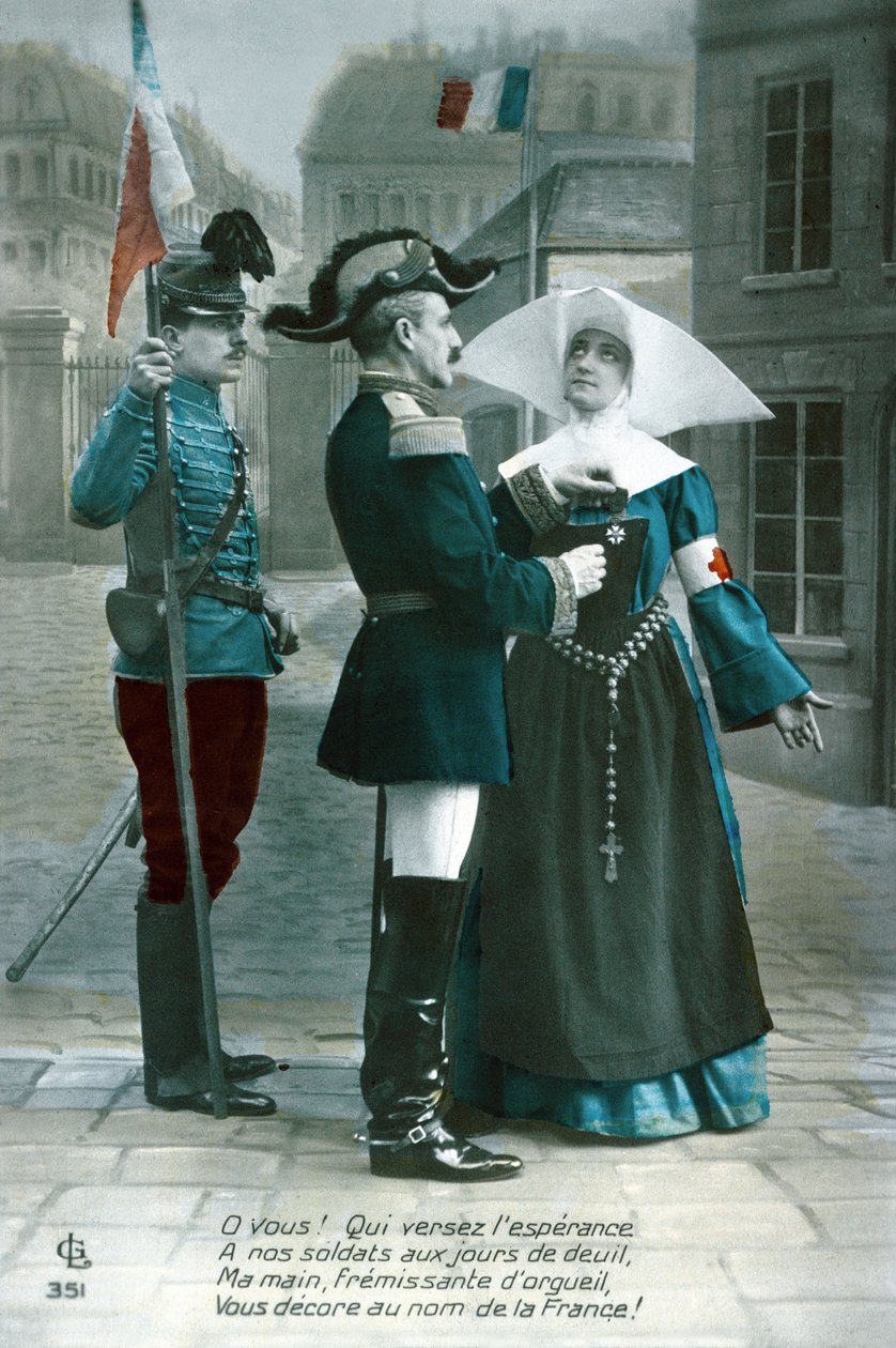 Een non ontvangt een medaille, Eerste Wereldoorlog door French School
