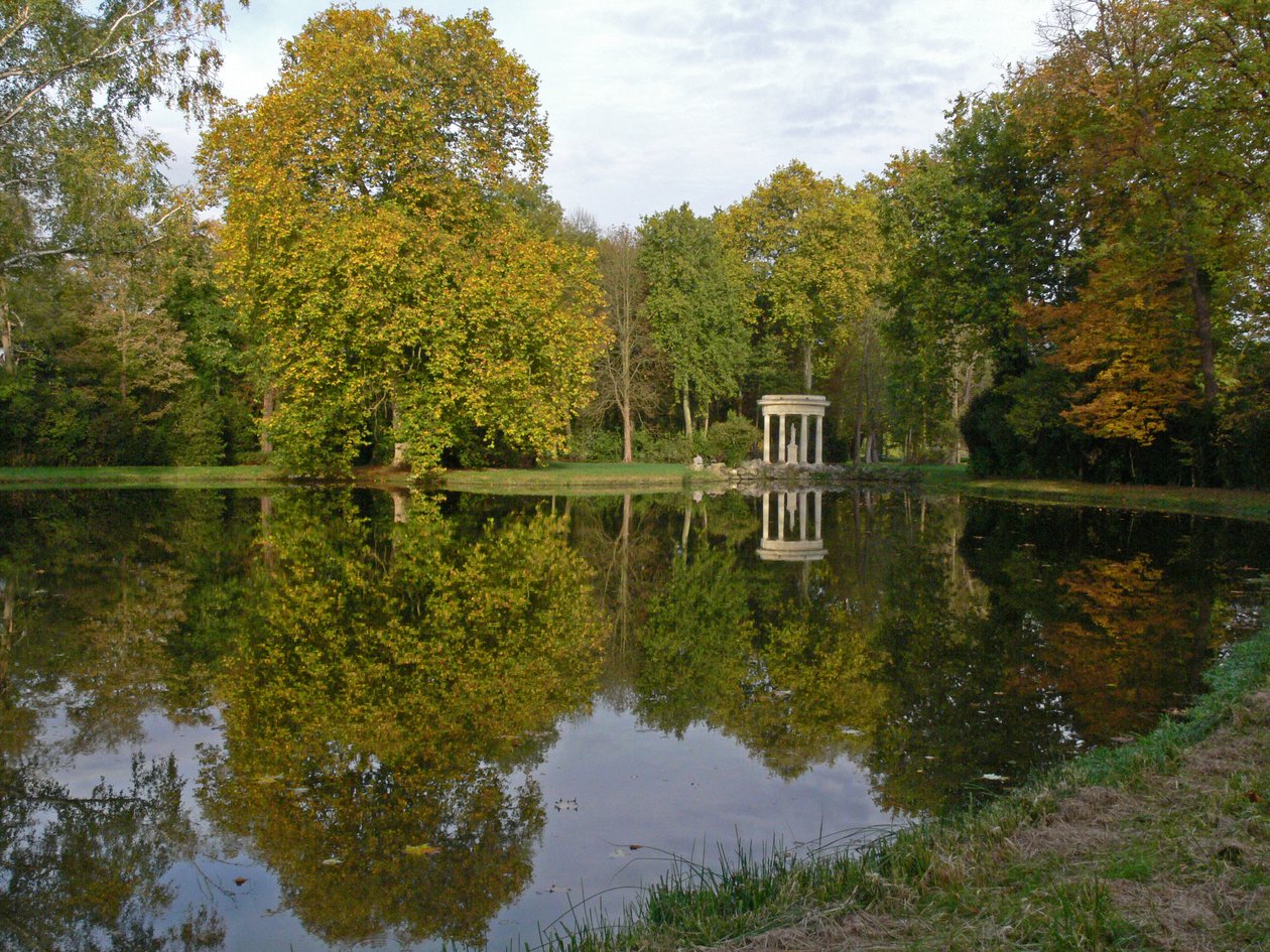 Een uitzicht op het Kasteel: de tuinen met de Tempel van Venus door French School