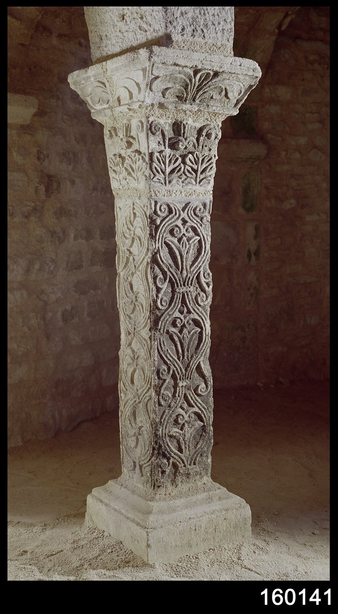Karolingische zuil, ca.758 door French School