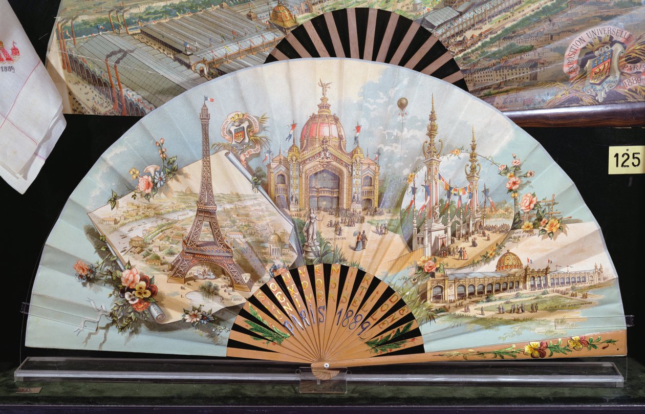 Herdenkingswaaier van de Exposition Universelle van 1889 in Parijs door French School