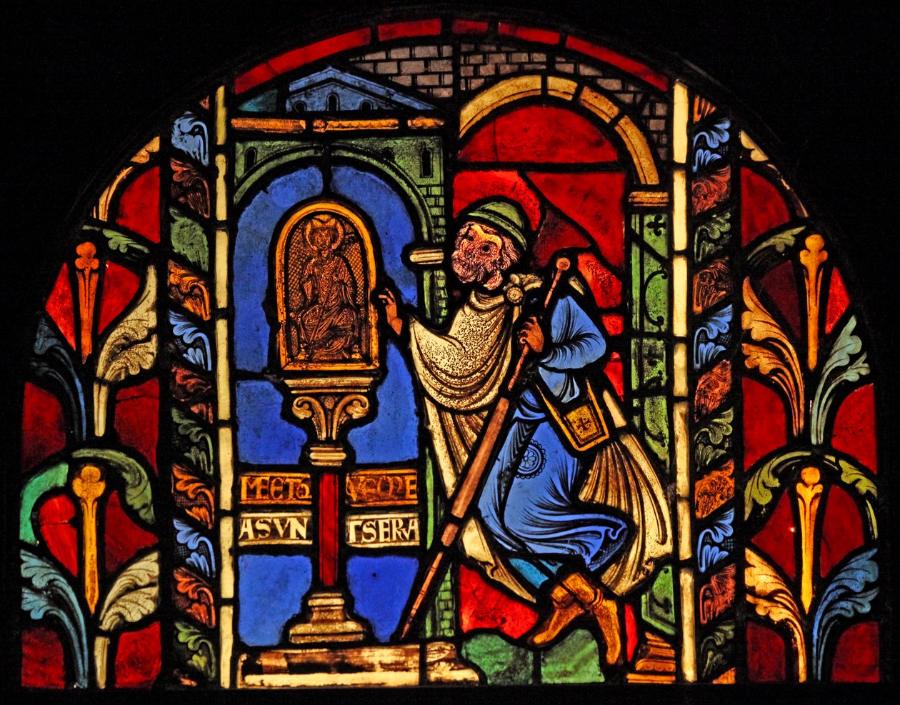 Een scène uit het leven van St. Nicolaas, ex Troyes Kathedraal: een lener heeft zijn geld verloren en gaat naar het standbeeld van St. Nicolaas, die over dergelijke zaken waakt door French School