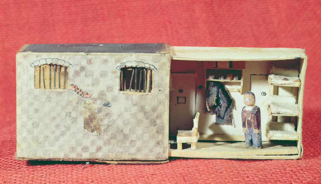 Model van een gevangeniscel in de Prison de la Sante in Parijs, ca. 1942-4 door French School