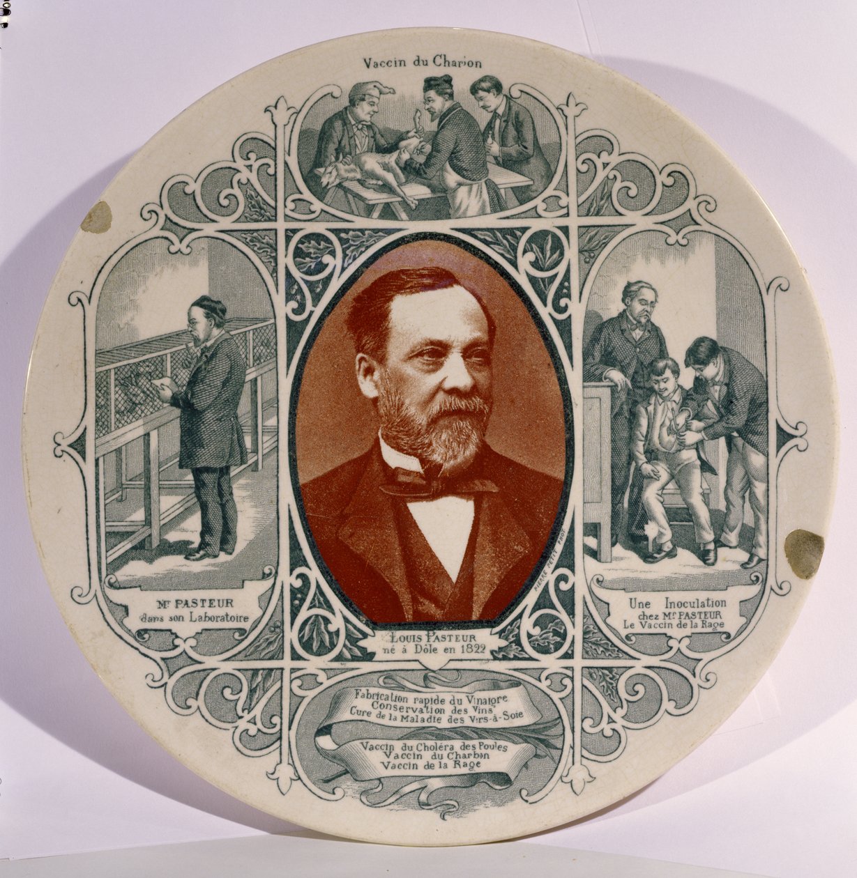 Bord met een foto van Louis Pasteur (1822-95) door Pierre Petit (1832-1909), en scènes uit zijn leven door French School