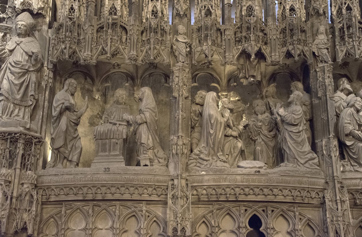 Scène van het koor van de kathedraal van Chartres: links: verschijning van Christus aan zijn moeder, rechts: hemelvaart door French School