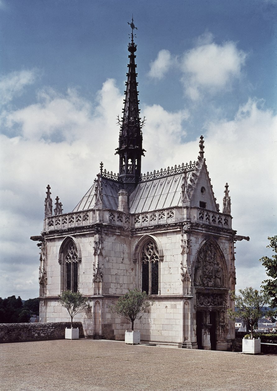 Uitzicht op de Chapelle Saint-Hubert van het Chateau Amboise, voltooid in 1493 door French School