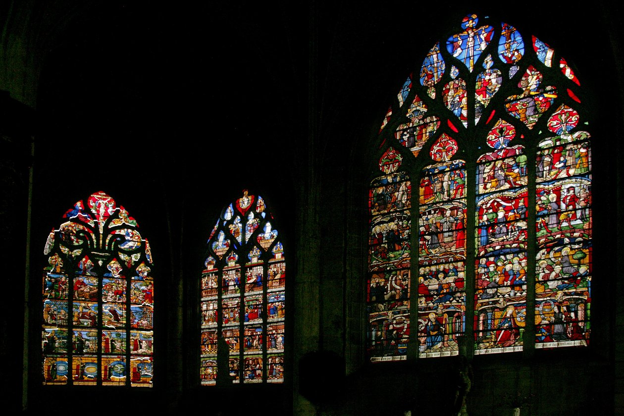Raam met de oostkant van de kerk met het hoofdoostraam in het midden door French School