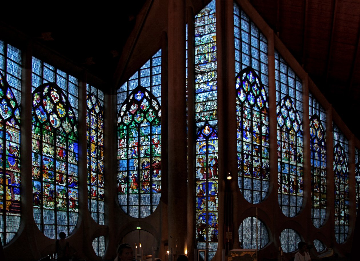 Raam met afbeelding van de geresette ramen oorspronkelijk uit de kerk van St. Vincent door French School