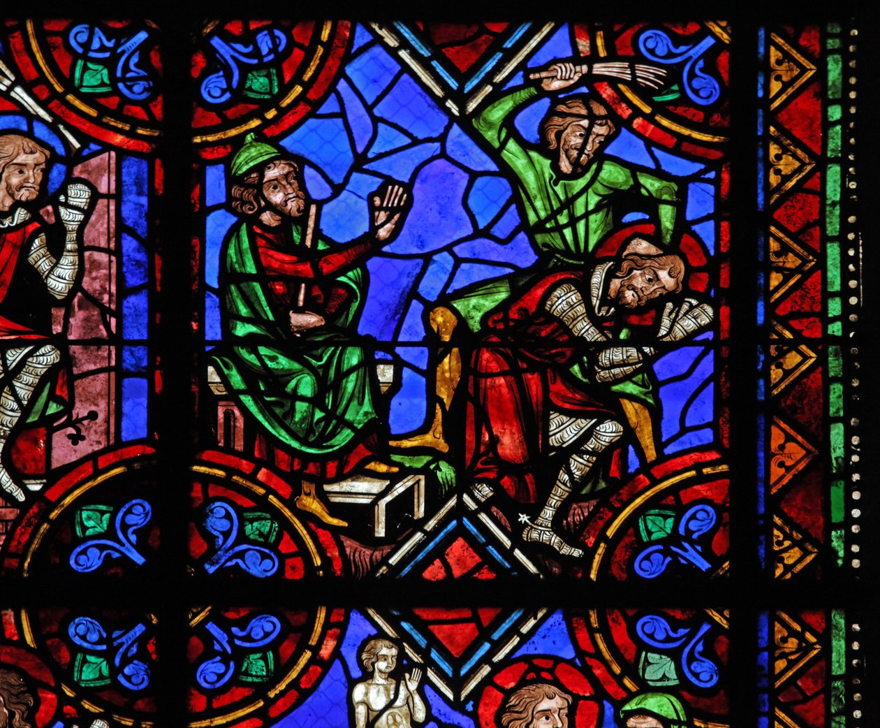Raam w06 met het verhaal van St. Julianus van Brioude - St. Ferreol, een vriend van Julianus, die stierf tijdens de vervolgingen van Diocletianus, wordt gevangengenomen en geslagen door French School