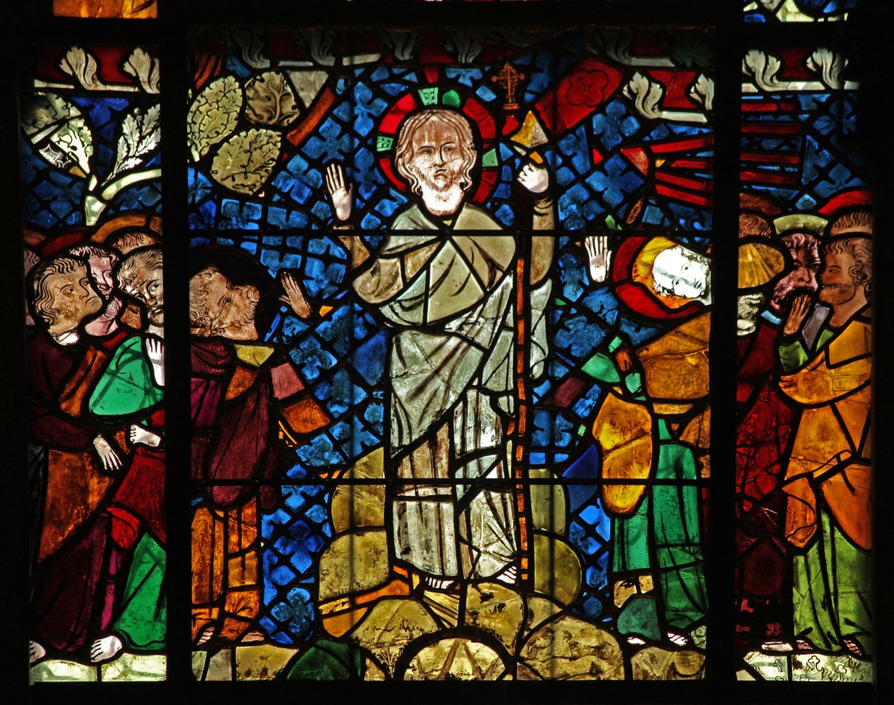 Raam w14 met Christus die aan zijn discipelen op de berg verschijnt door French School