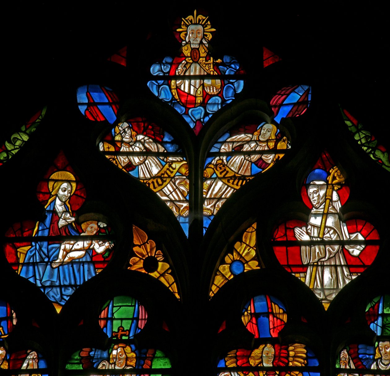 Raam w232 met God, de Maagd en Kind, St. Bernardus door French School