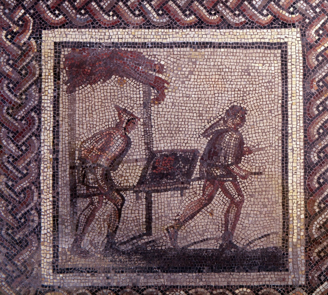 Gallo-Romeinse kunst: mozaïekbestrating die een rustieke kalender voorstelt. Mest transport scène. Eind 2e, begin 3e eeuw na Christus. Uit Saint-Romain-en-Gal (Saint Romain en Gal, Rhone). Saint Germain en Laye, Nationaal Archeologisch Museum door Gallo-Roman