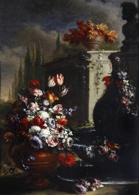 Stilleven met bloemen in sierlijke vazen door Gasparo Lopez