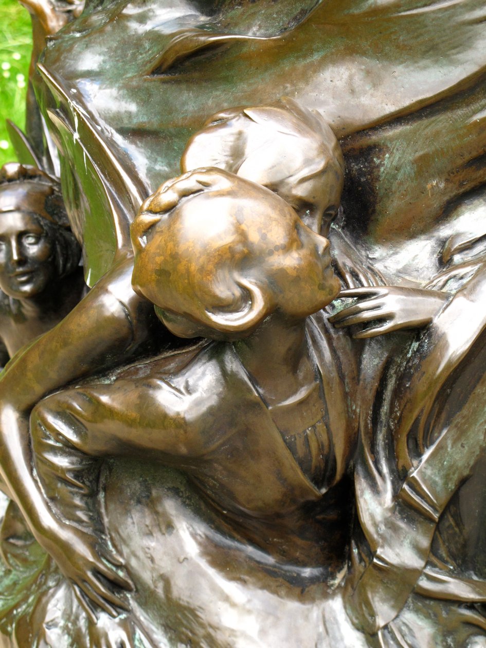 Feeën, detail van het Peter Pan-standbeeld, 1912 door George James Frampton