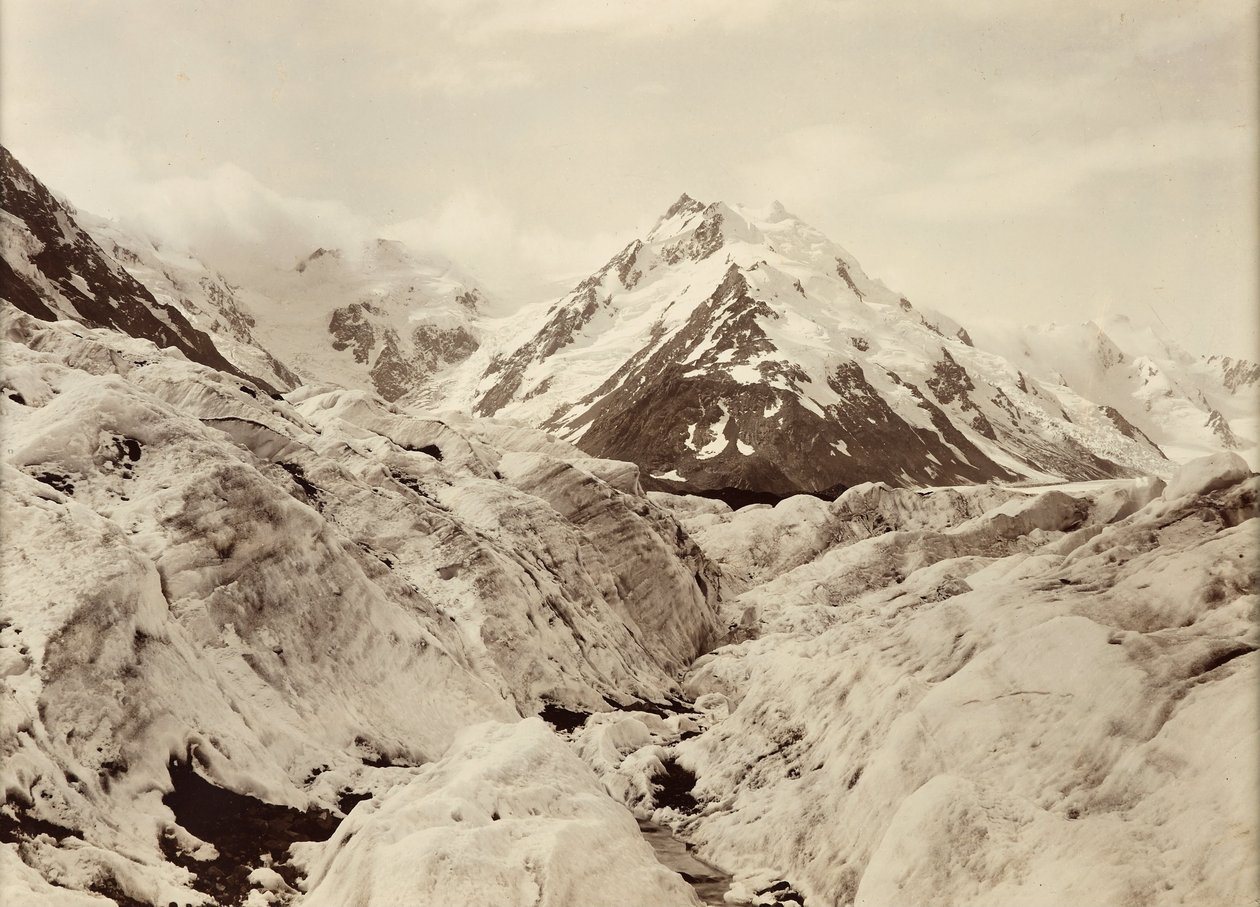 Mount De La Beche vanaf de Tasman-gletsjer door George Moodie