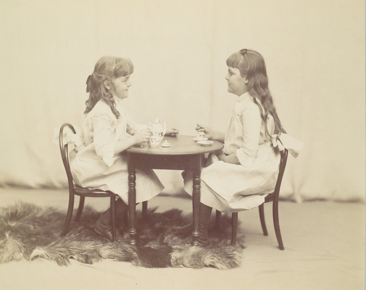 Frances en Ethel de Forest, dochters van Robert de Forest door George Collins Cox