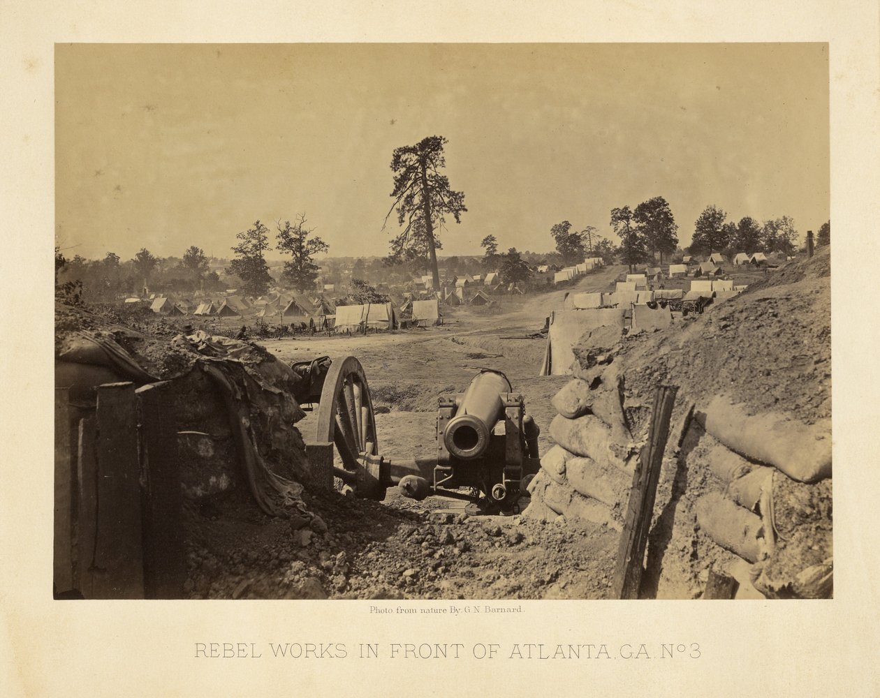Rebel werkt voor de ingang van Atlanta, Georgia, nr. 3 door George N. Barnard