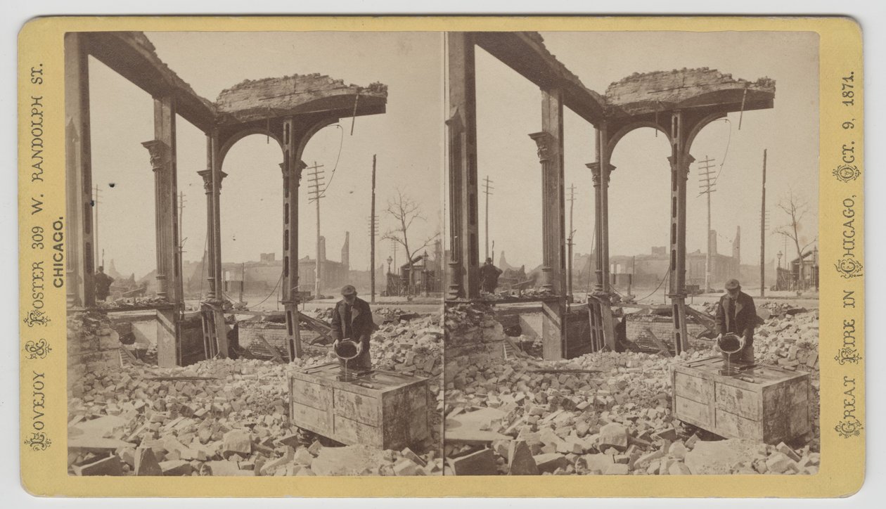 Stereofoto van een man die een kluis koelt tussen de ruïnes na de brand van Chicago in 1871, 1871 door George N. Barnard