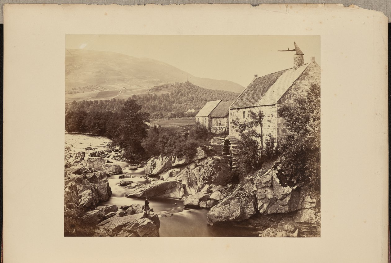 Een watermolen in de Schotse Hooglanden door George Washington Wilson