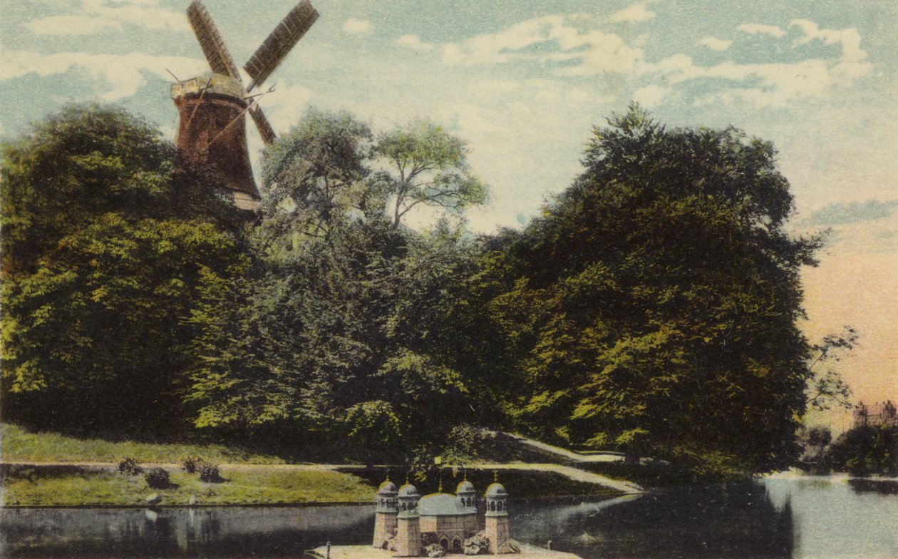 Bremen: Wallpartie met windmolen (kleurenfoto) door German Photographer