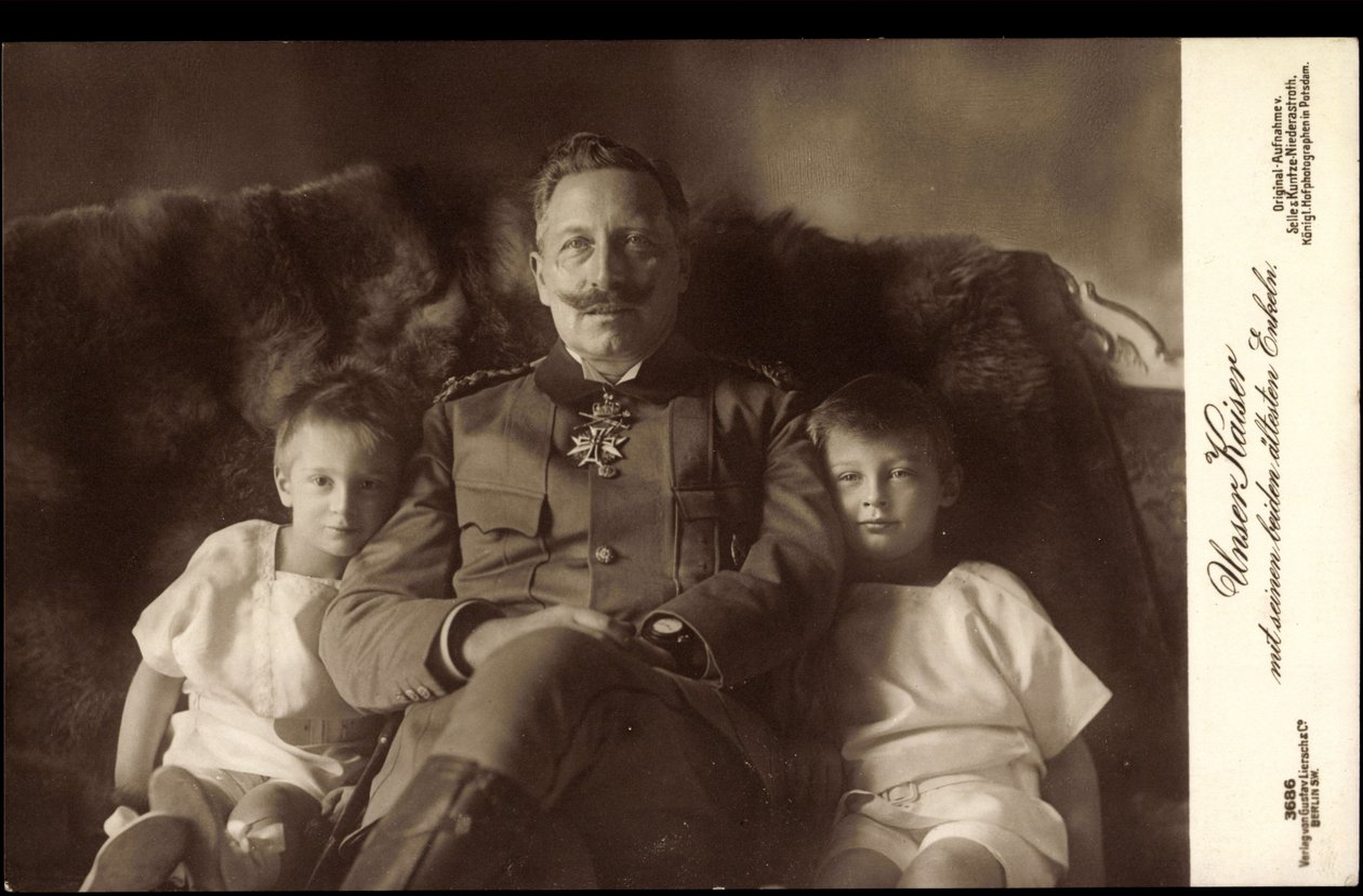 Kaiser Wilhelm II, twee oudste zonen, Liersch 3686 door German Photographer